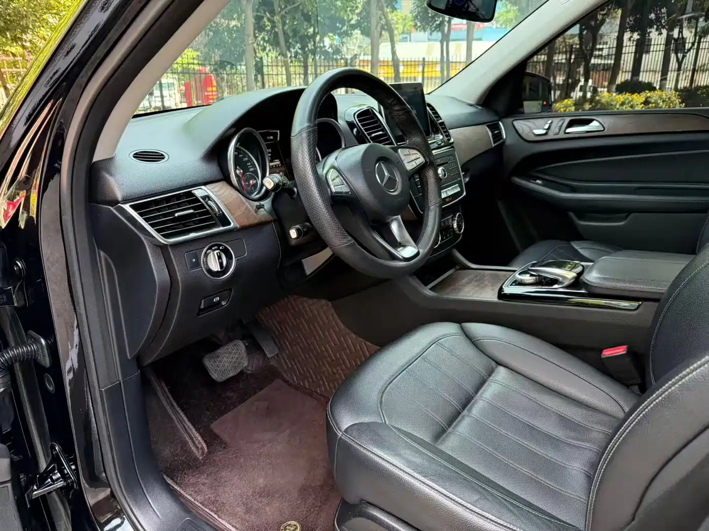 Mercedes-Benz GLE 2015 GLE 400 4MATIC фото 20