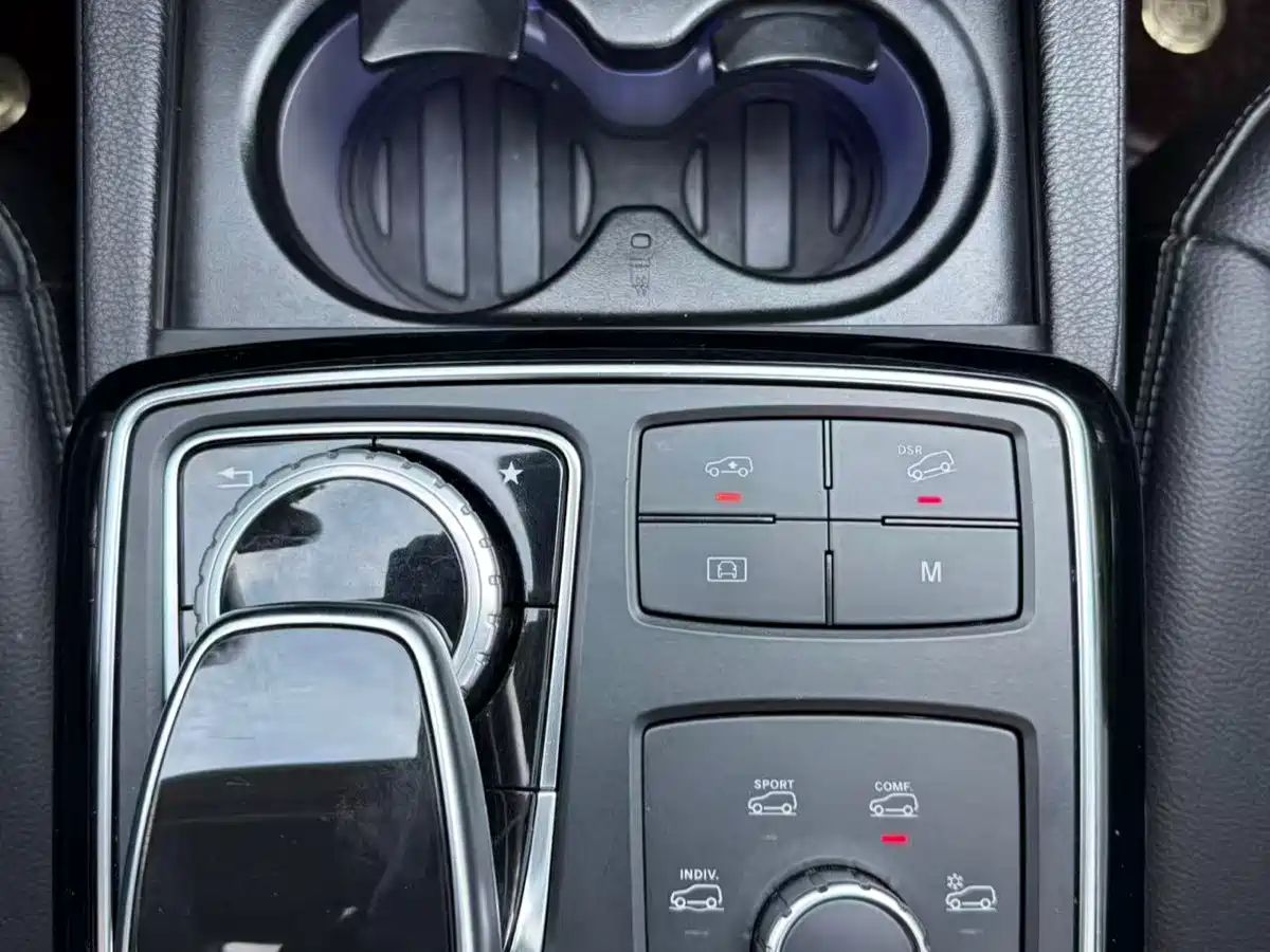 Mercedes-Benz GLE 2015 GLE 400 4MATIC фото 11
