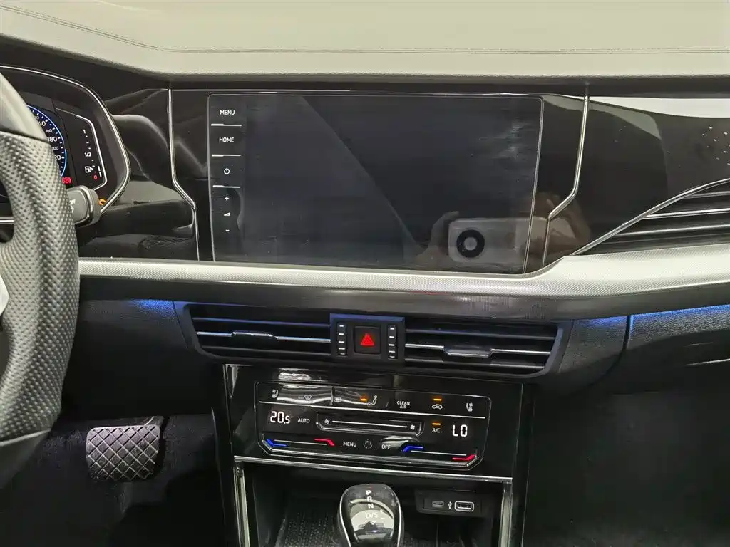 Volkswagen Passat 2023 Facelift 380TSI Luxury Edition фото 12