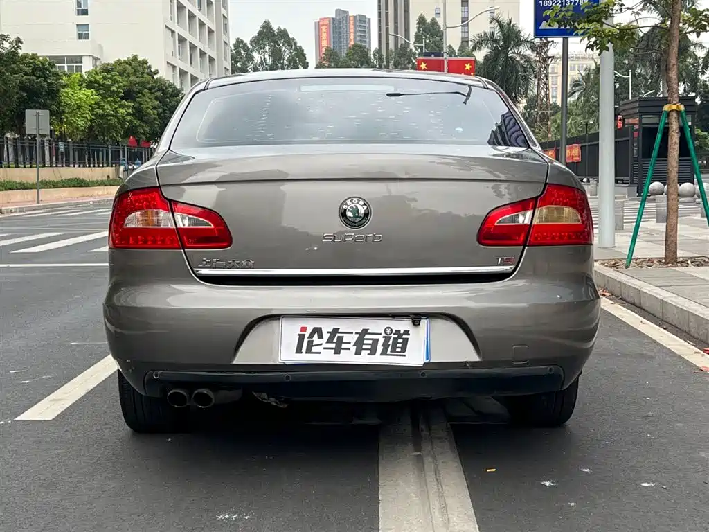 Škoda Superb 2012 1.8TSI Automatic Elegance Edition фото 23