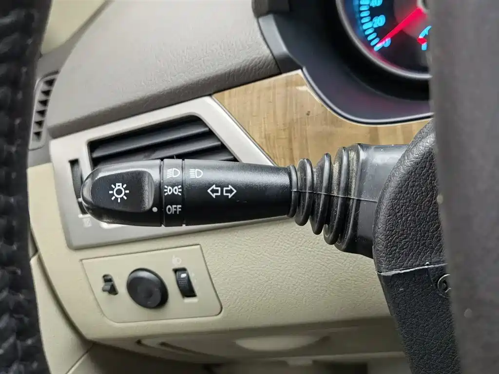 Buick Excelle 2015 1.5L Manual Premium фото 21