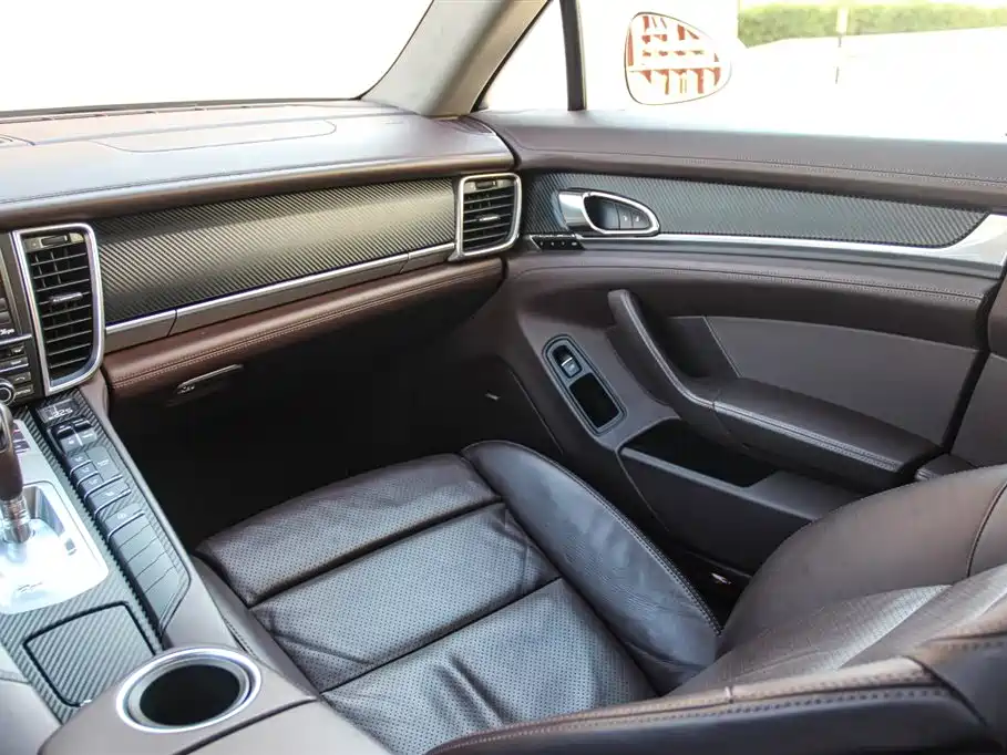 Porsche Panamera 2014 Panamera 3.0T фото 14