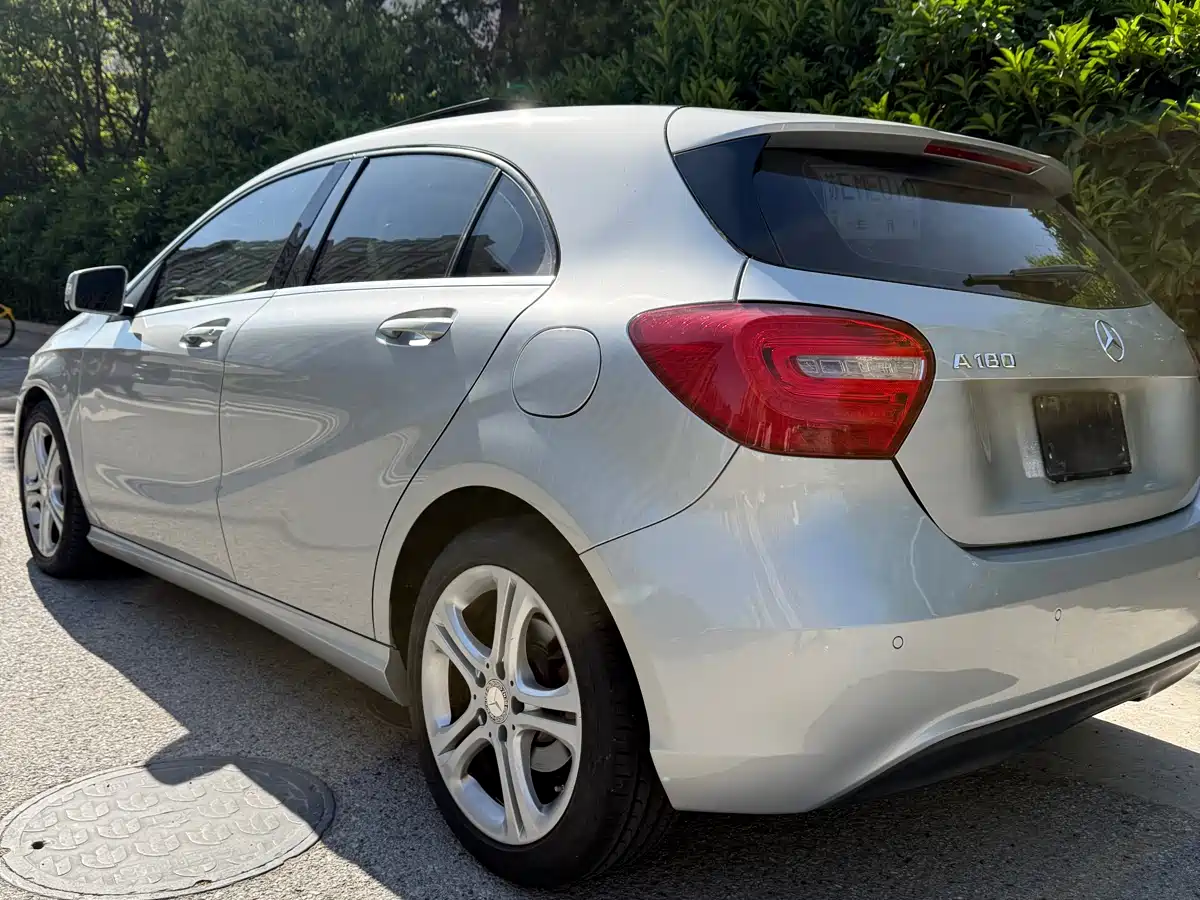 Mercedes-Benz A-Class (Import) 2015 A 180 фото 14
