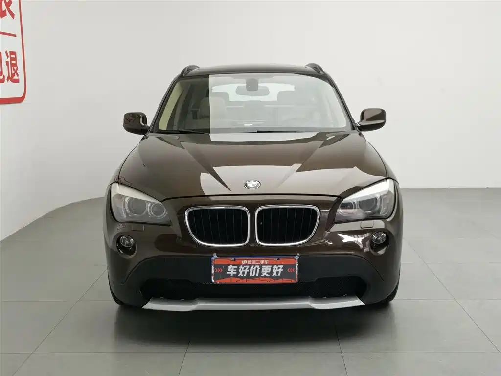 BMW X1 (Import) 2012 sDrive18i Luxury фото 3
