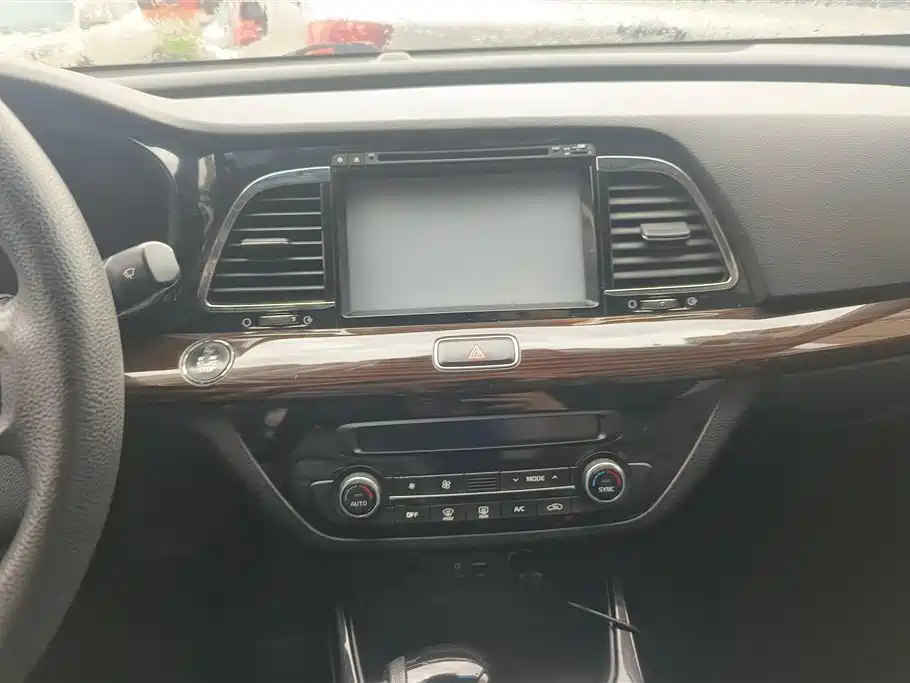 Kia K4 2014 1.8L Automatic GLS фото 13
