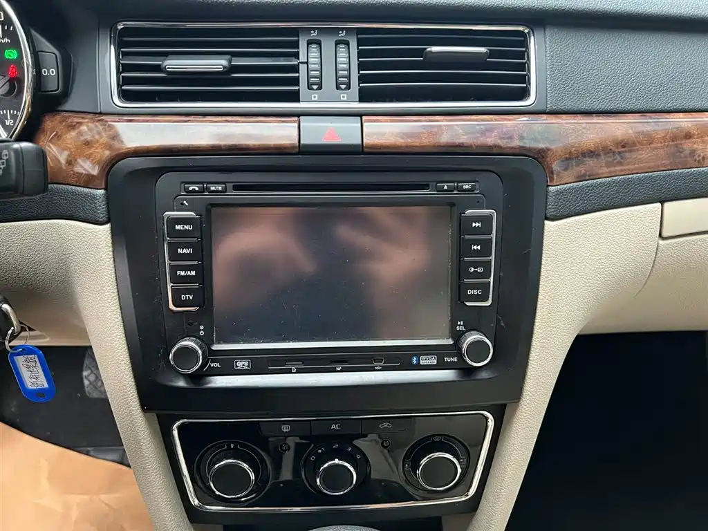 Škoda Superb 2012 1.8TSI Automatic Elegance Edition фото 10
