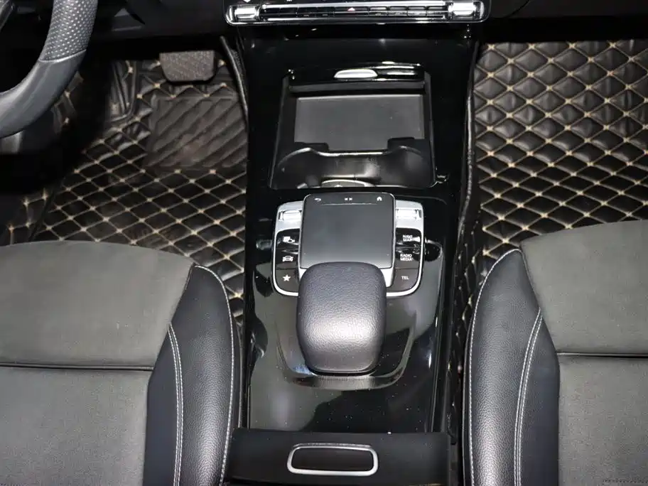 Mercedes-Benz A-Class 2019 A 200 L Sport Sedan фото 15
