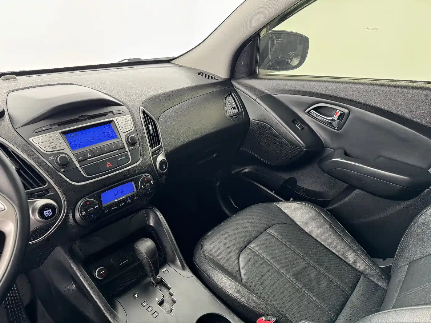 Hyundai Beijing Hyundai ix35 2013 2.0L Auto 2WD Smart GLS China IV фото 7
