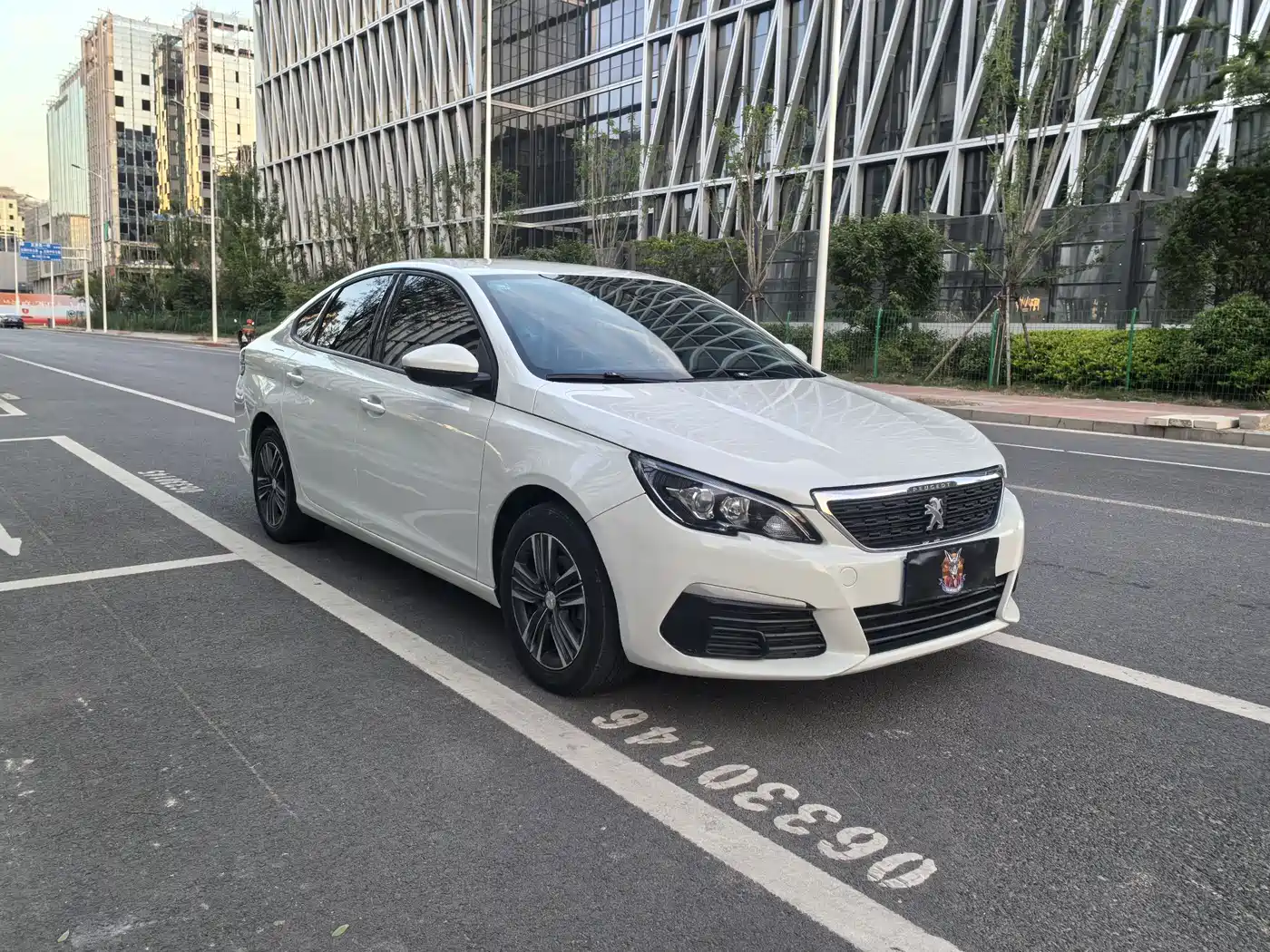 Peugeot 308 2016 1.6L Automatic Fashion фото 3