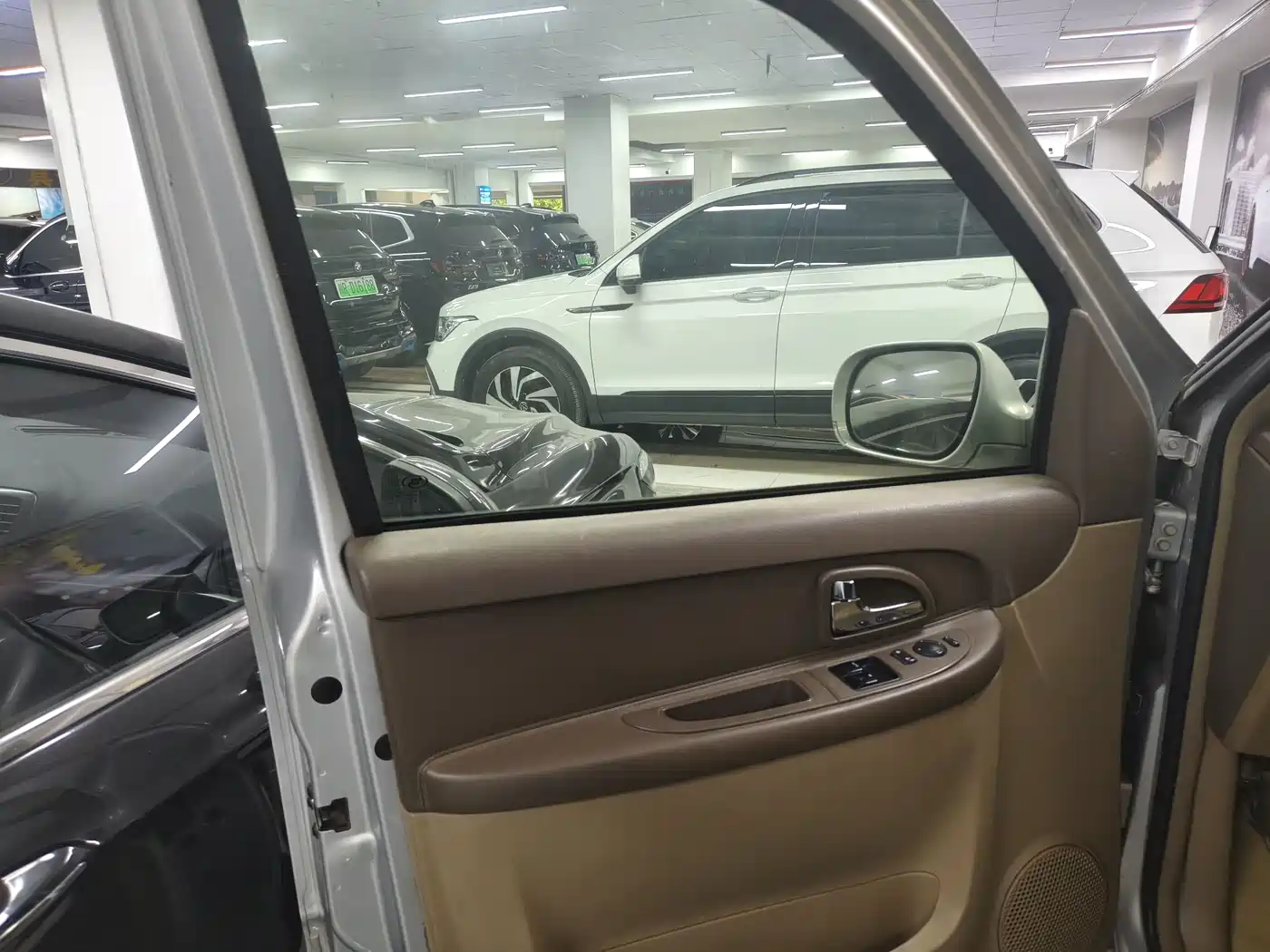 Buick GL8 2014 2.4L Classic Edition фото 8