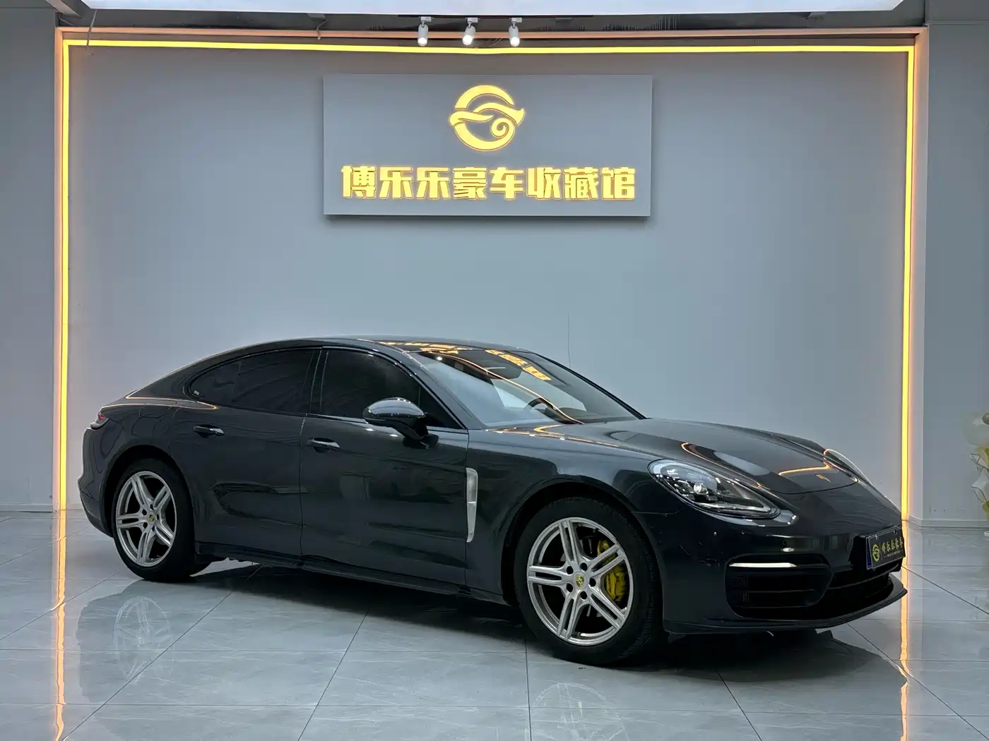 Porsche Panamera 2023 Panamera 2.9T Platinum Edition фото 5