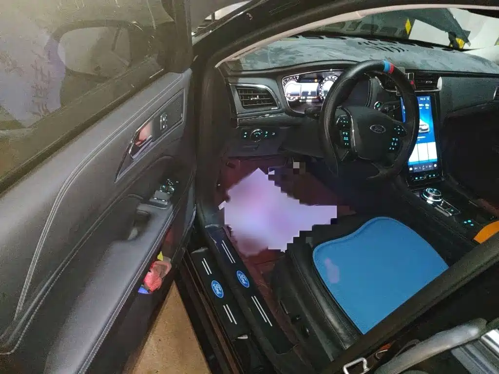 Ford Taurus 2021 2019 EcoBoost 245 Premium Edition