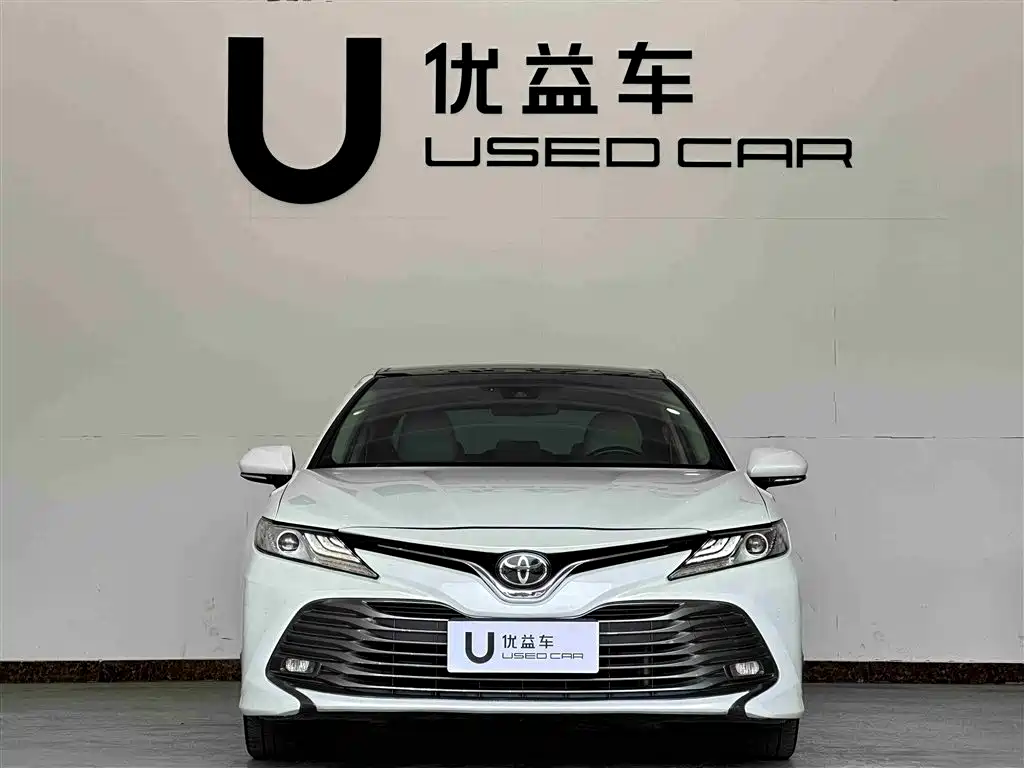Toyota Camry 2019 2.5G Luxury Edition China VI фото 2