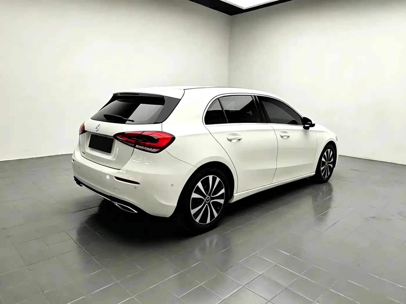 Mercedes-Benz A-Class (Import) 2021 2021 A 200 Dynamic