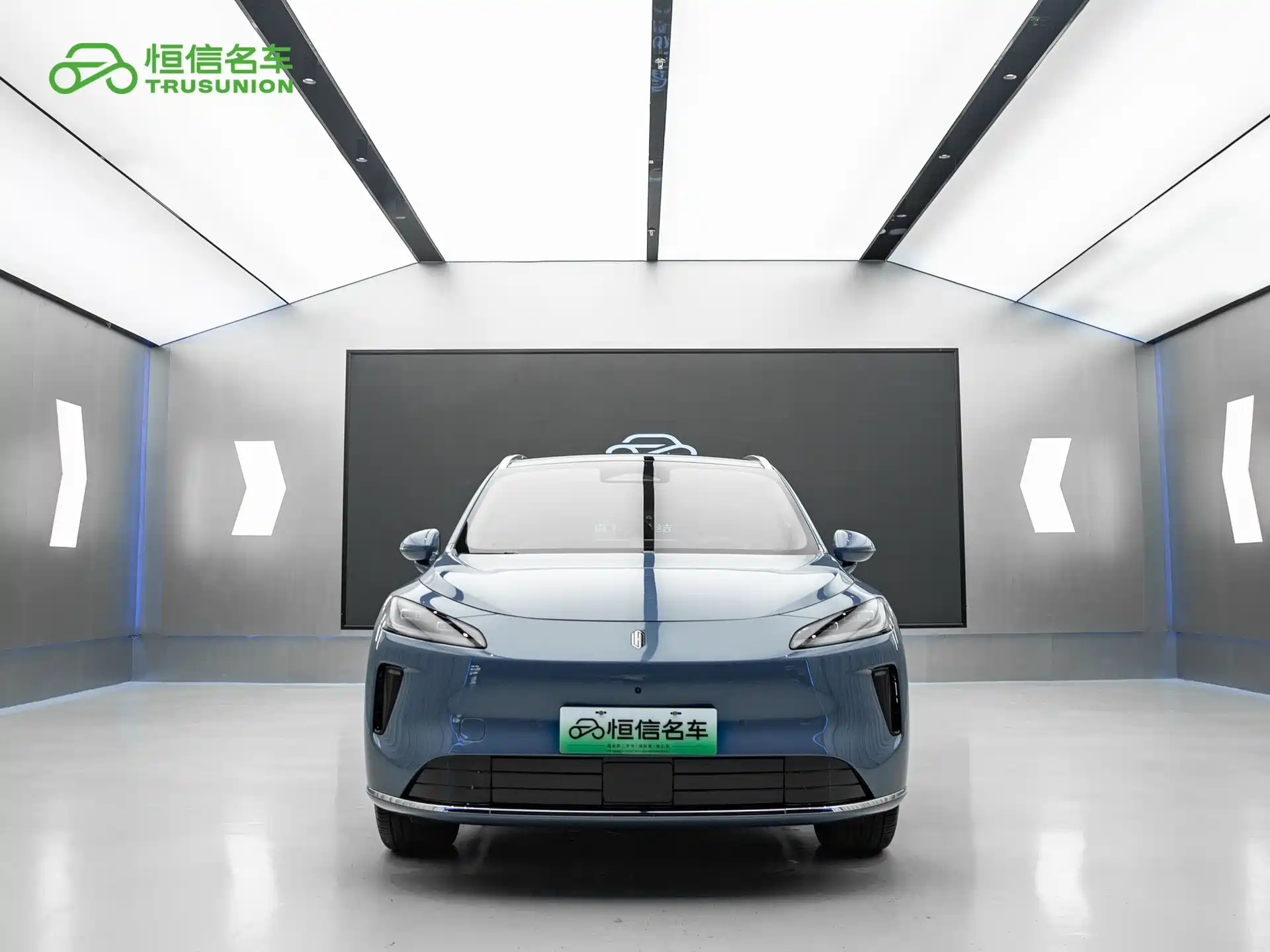 صورة 3 - Shangjie SUV