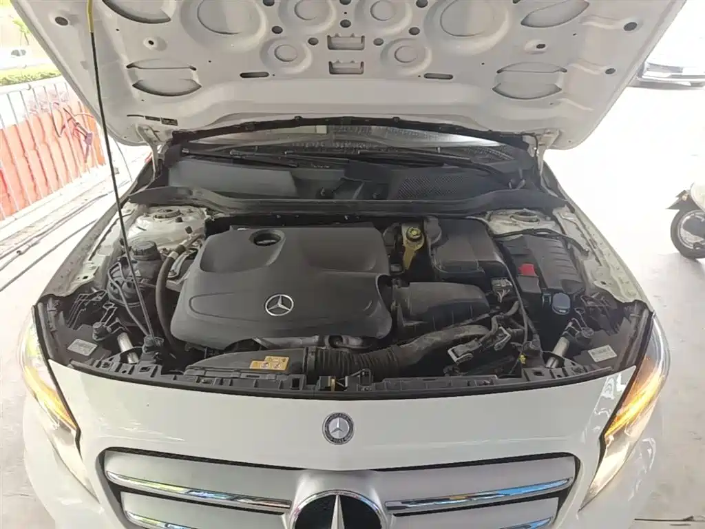 Mercedes-Benz GLA 2016 GLA 200 Fashion фото 20