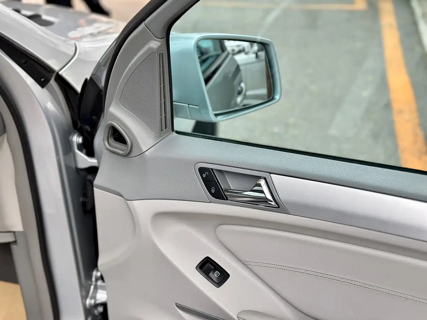 Mercedes-Benz M-Class 2010 ML 300 4MATIC фото 43
