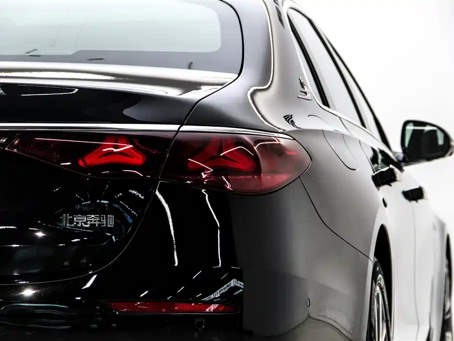 Mercedes-Benz E-Class 2024 E 300 L Fashion фото 10
