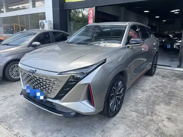  Changan Oshan Changan Oshan Z6 2022 Blue Whale 1.5T DCT Intelligent Leader