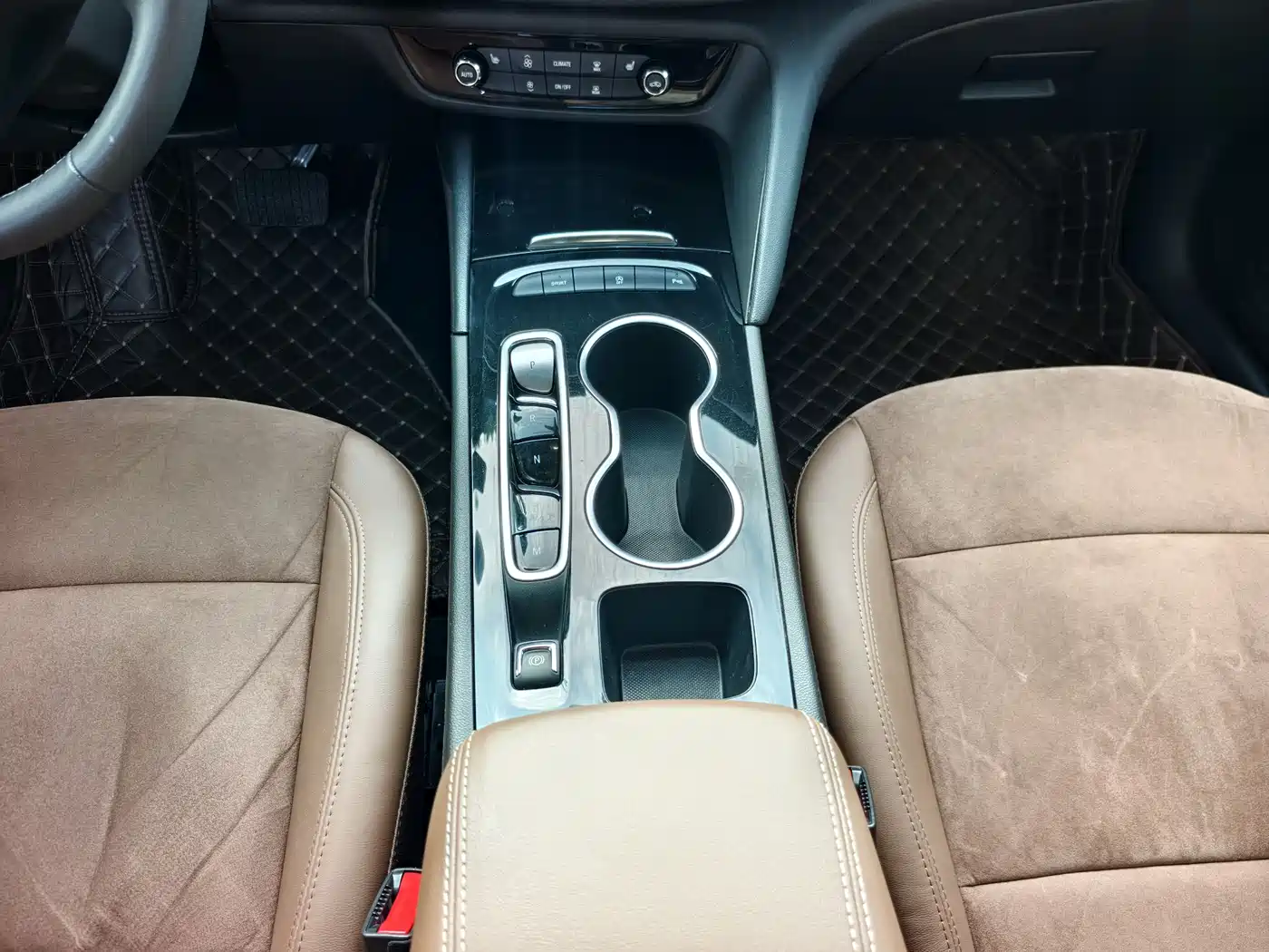 Buick Regal 2020 552T Luxury фото 9