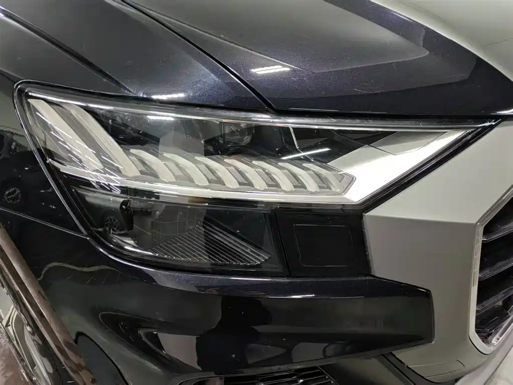Audi Q8 2021 Model 55 TFSI Premium Dynamic фото 14