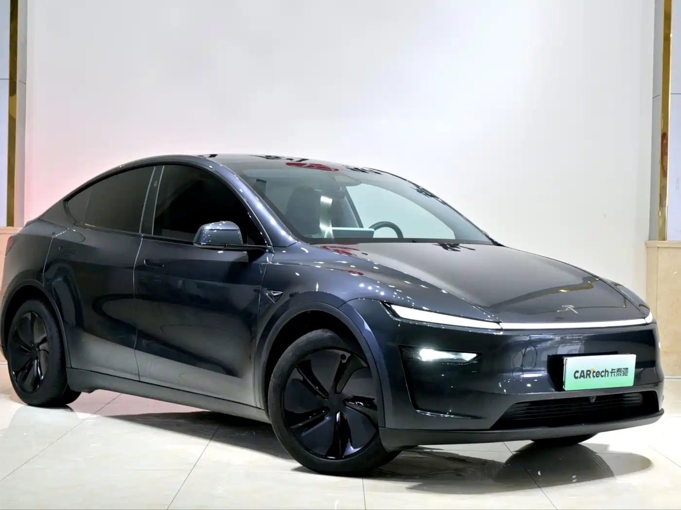 Фото 3 - Tesla Model Y