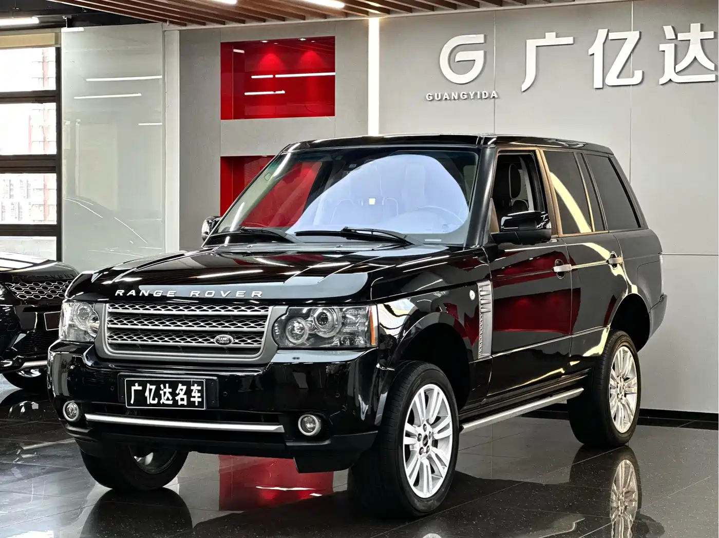 Land Rover Range Rover 2011 5.0 SC V8