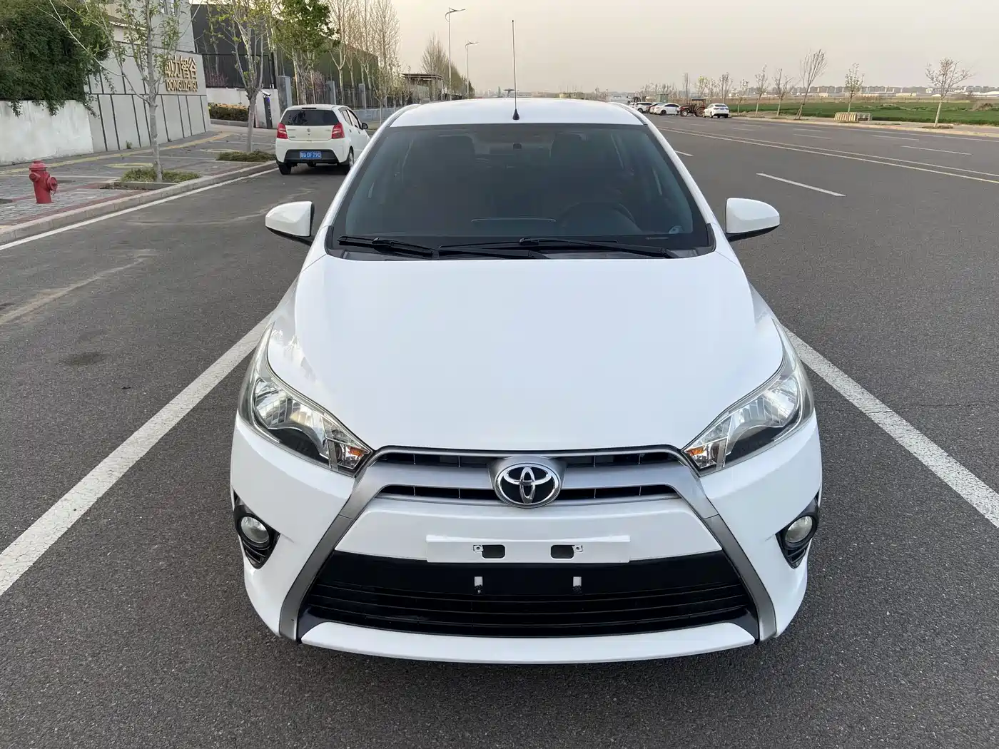 Toyota YARiS L Zhi Xuan 2014 1.5G Automatic Dynamic Edition фото 2
