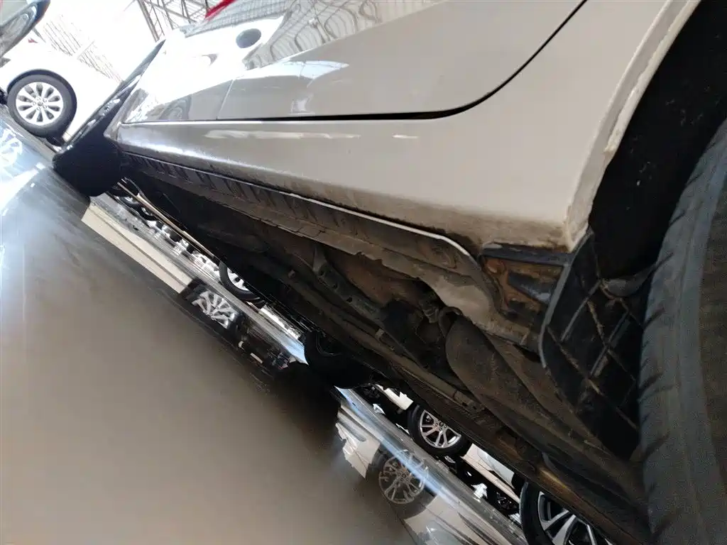 Toyota Levin 2017 Facelift 185T CVT Elite (China V) фото 22