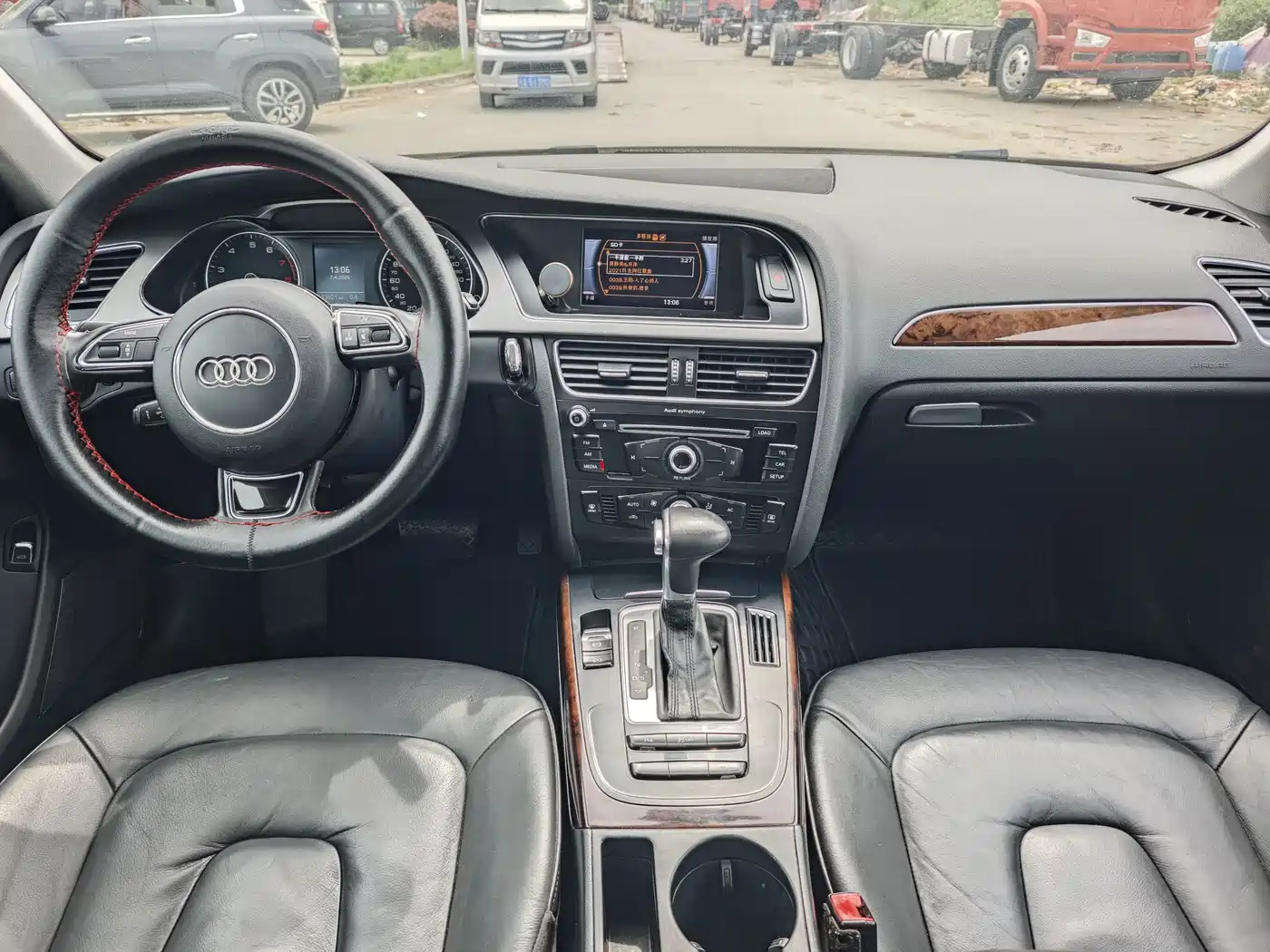 Audi A4L 2013 35 TFSI Automatic Comfort фото 6
