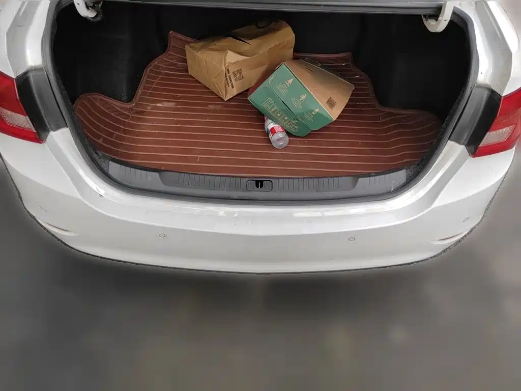 Buick Excelle 2015 15N Automatic Luxury фото 10