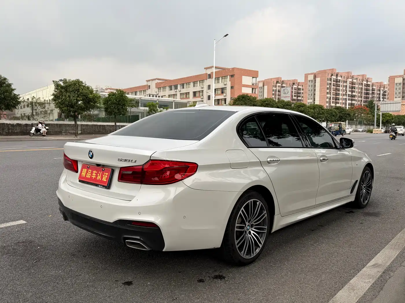 BMW 5 Series 2019 530Li Leading M Sport Package фото 4