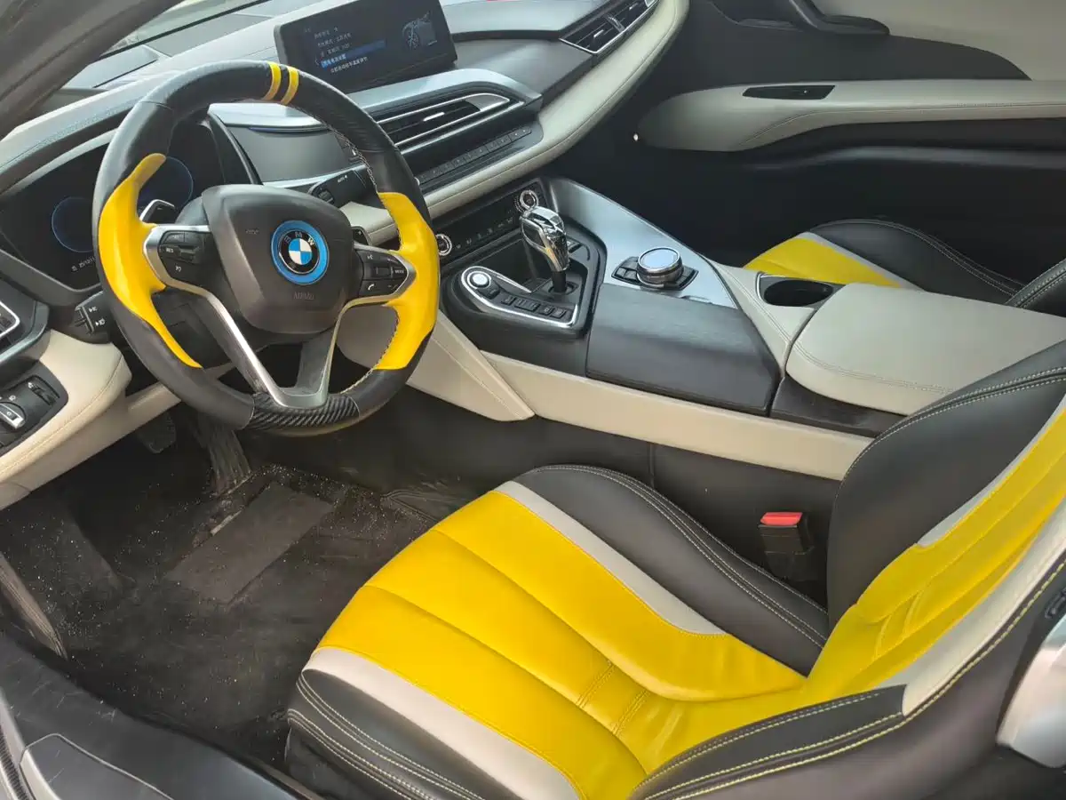 BMW i8 2014 Standard фото 4
