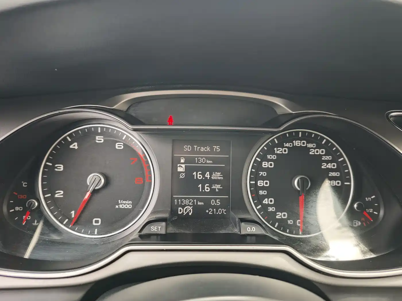 Audi A4L 2013 35 TFSI Automatic Comfort фото 11