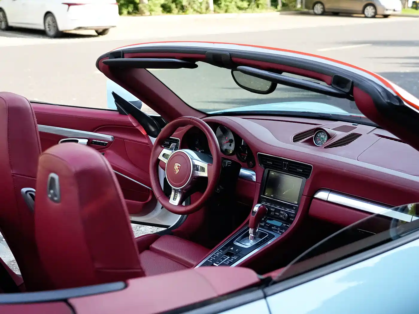 Porsche 911 2012 Carrera S Cabriolet 3.8L фото 16
