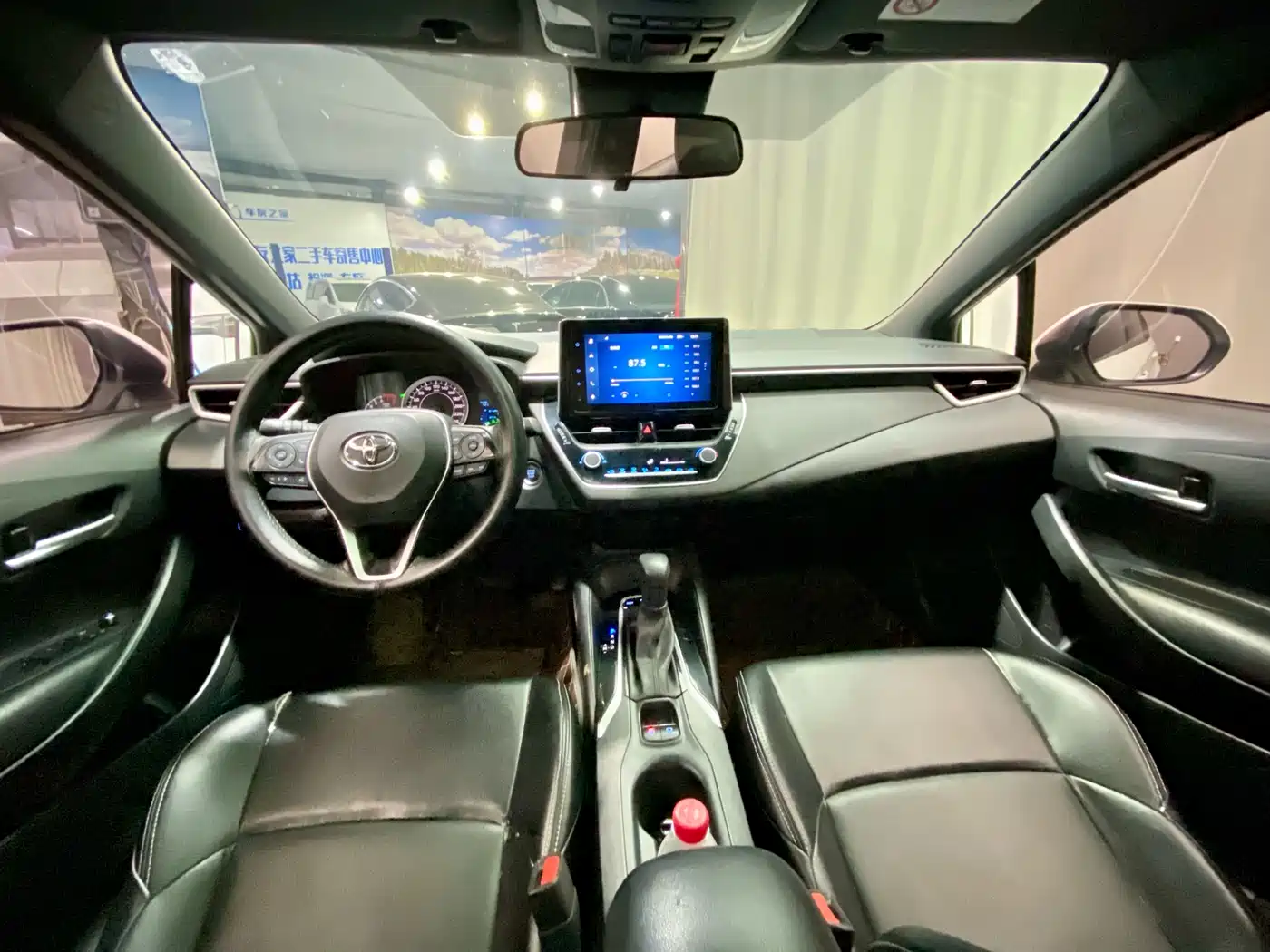 Toyota Levin 2021 185T CVT Luxury Edition фото 12