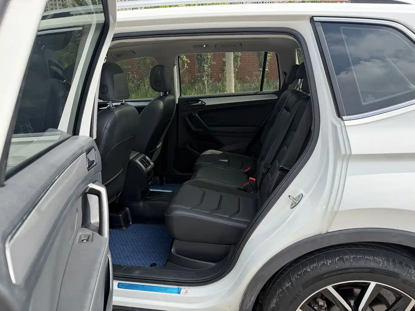 Volkswagen Tiguan L 2019 330TSI Automatic 2WD Smart Luxury Edition China VI фото 10