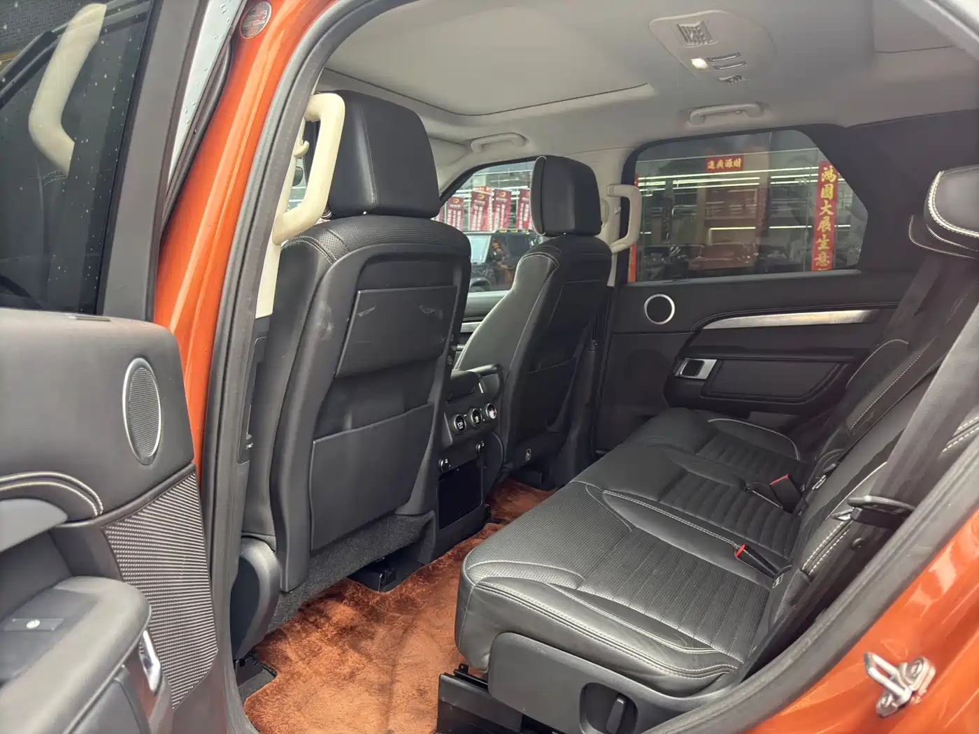 Land Rover Discovery 2017 3.0 SC V6 HSE фото 4
