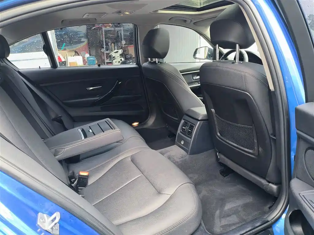 BMW 3 Series 2019 320Li M Sport Package фото 25