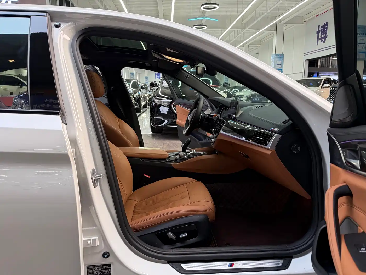 BMW 5 Series 2018 530Li Premium M Sport Package фото 17