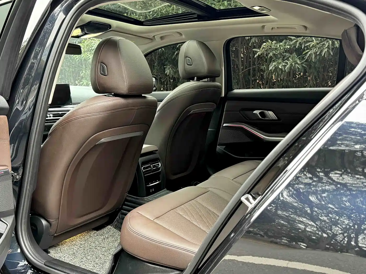 BMW i3 2024 eDrive 35 L фото 6