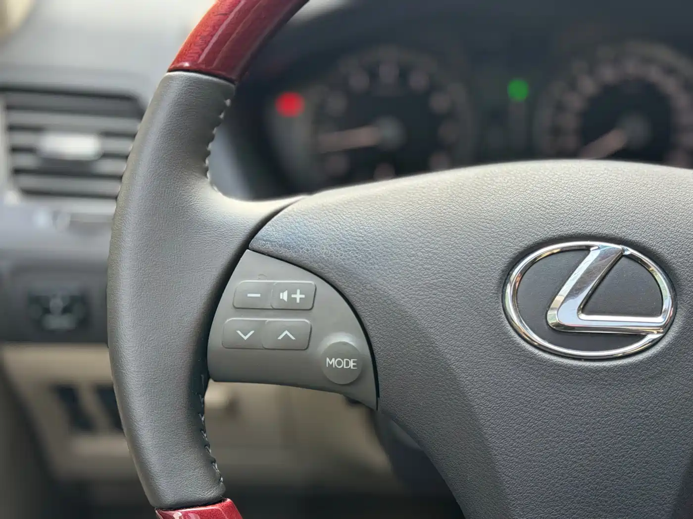 Lexus ES 2010 350 Luxury Edition фото 30