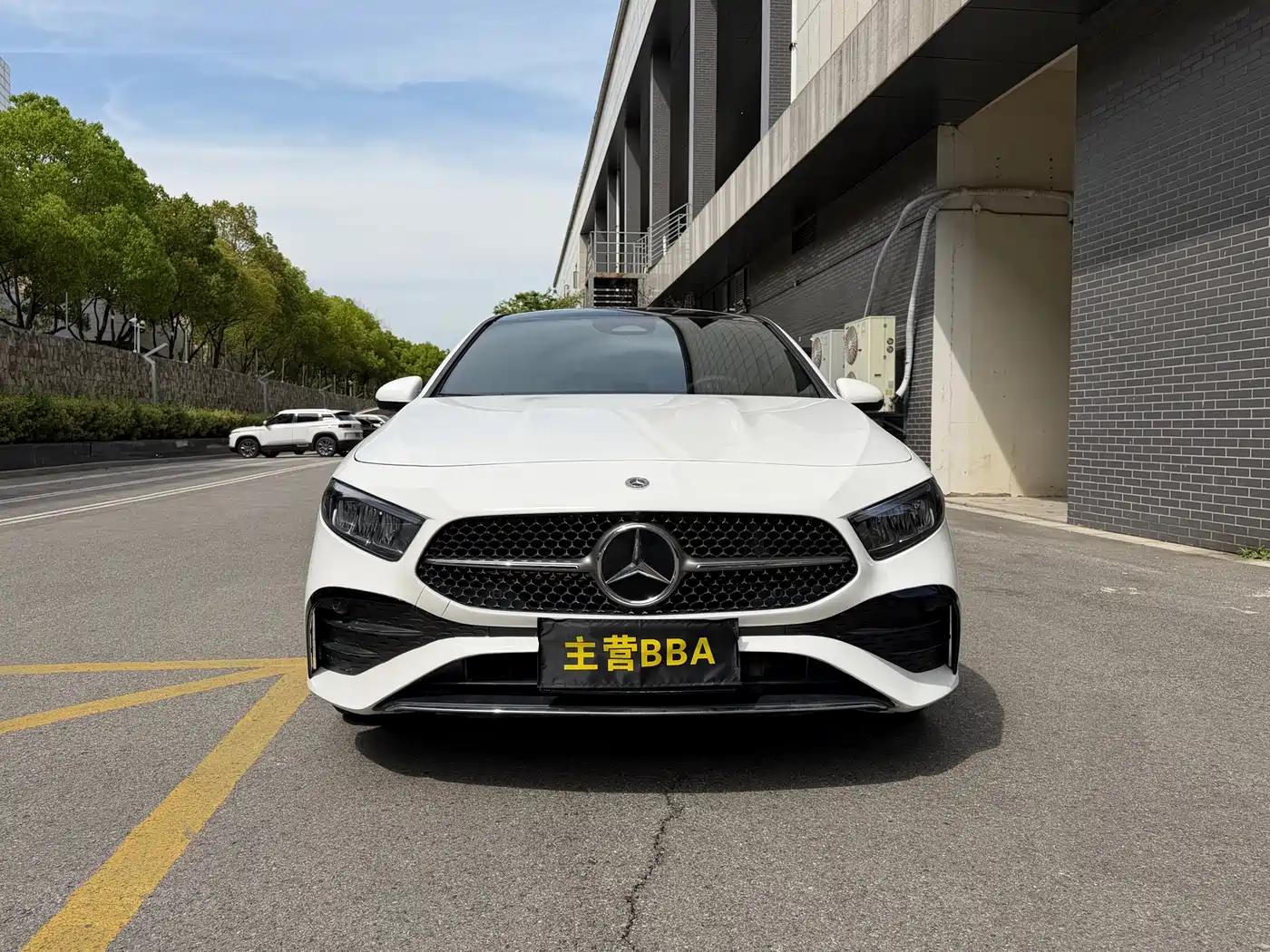 Mercedes-Benz A-Class 2023 A 200 L Dynamic фото 2