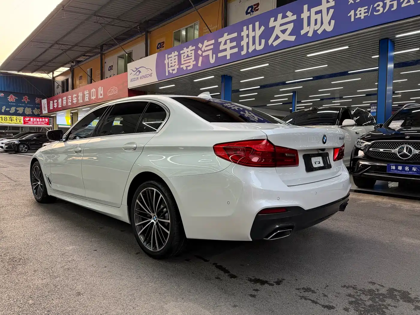 BMW 5 Series 2020 530Li Leading M Sport Package фото 22