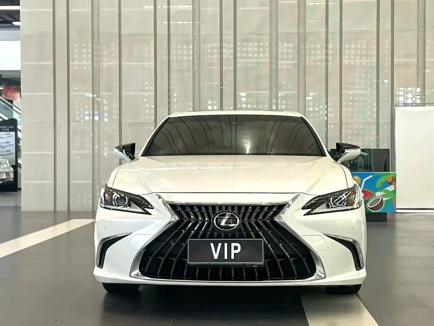 Lexus ES 2023 200 Excellence Edition фото 2