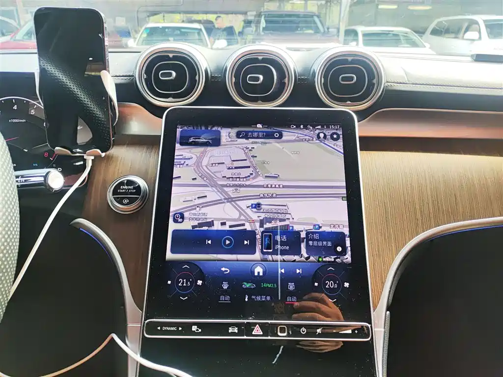 Mercedes-Benz GLC 2023 GLC 300 L 4MATIC Sport 5-Seater фото 13