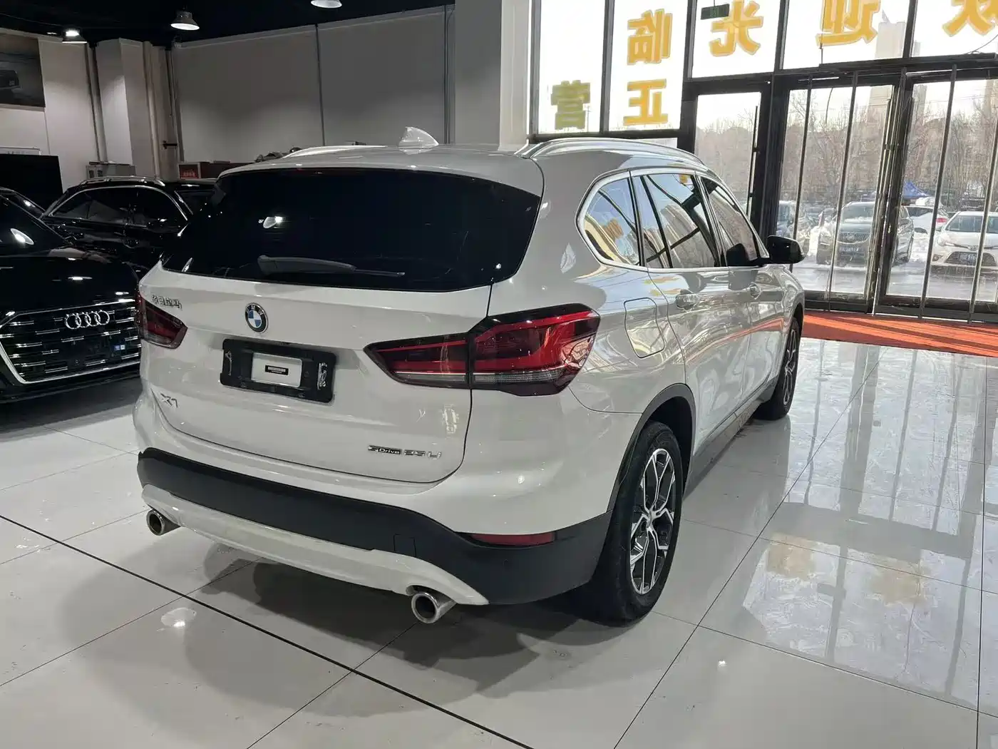 BMW X1 2021 sDrive25Li Leading фото 10