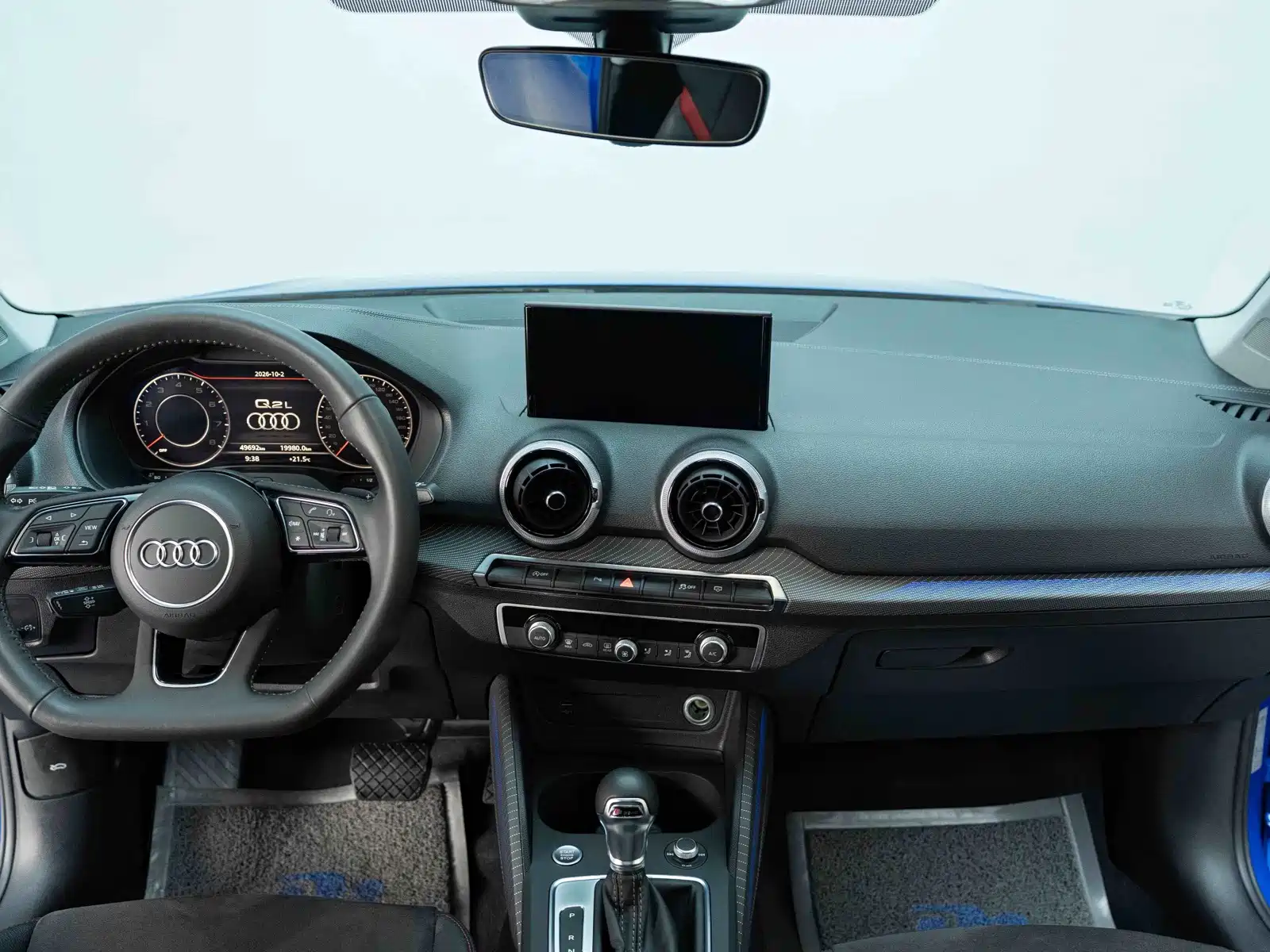Photo 11 - Audi Q2L