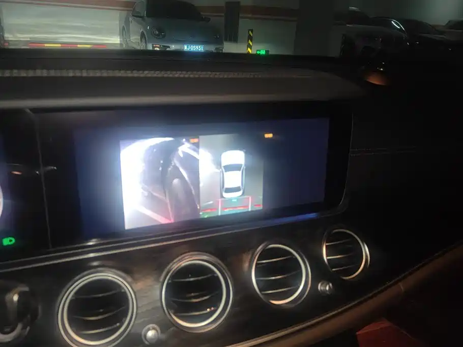 Mercedes-Benz E-Class 2018 Facelift E 200 L Sport 4MATIC фото 13