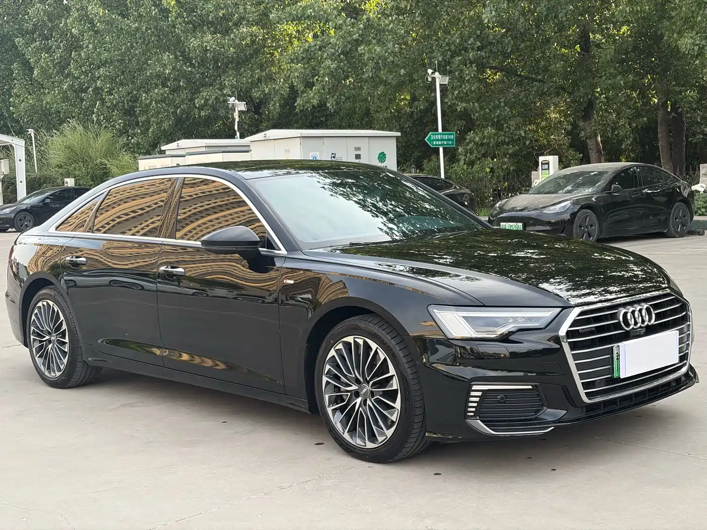 Audi A6L New Energy 2020 55 TFSI e quattro фото 7